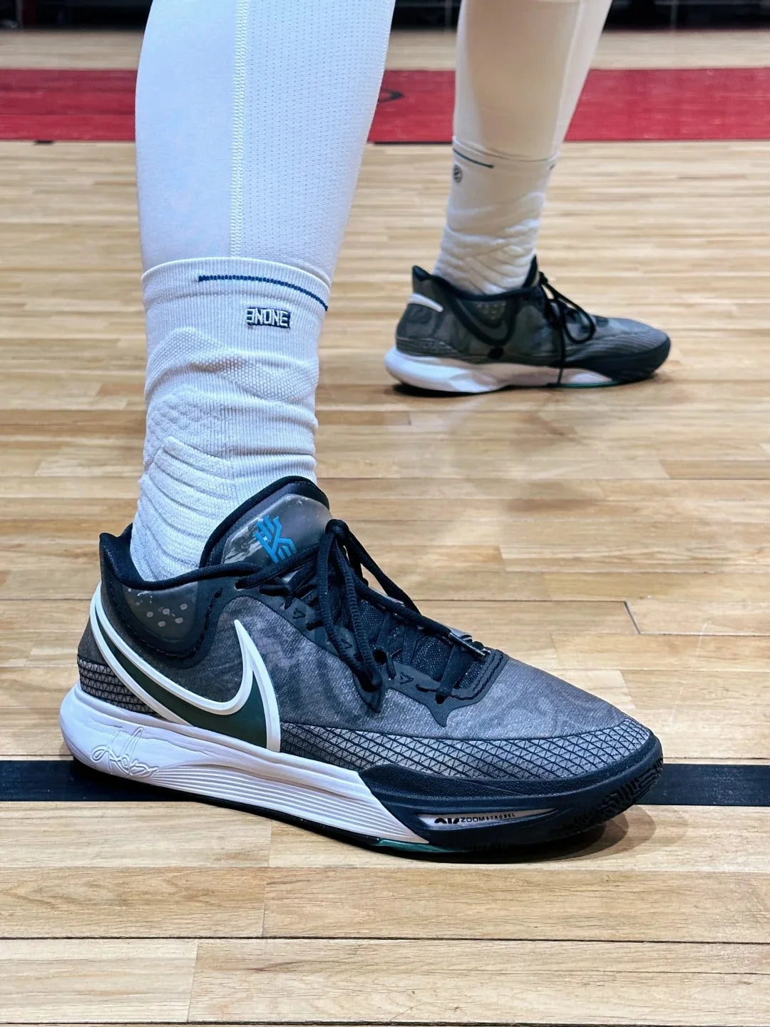 KYRIE IRVING 8 "ORCA"